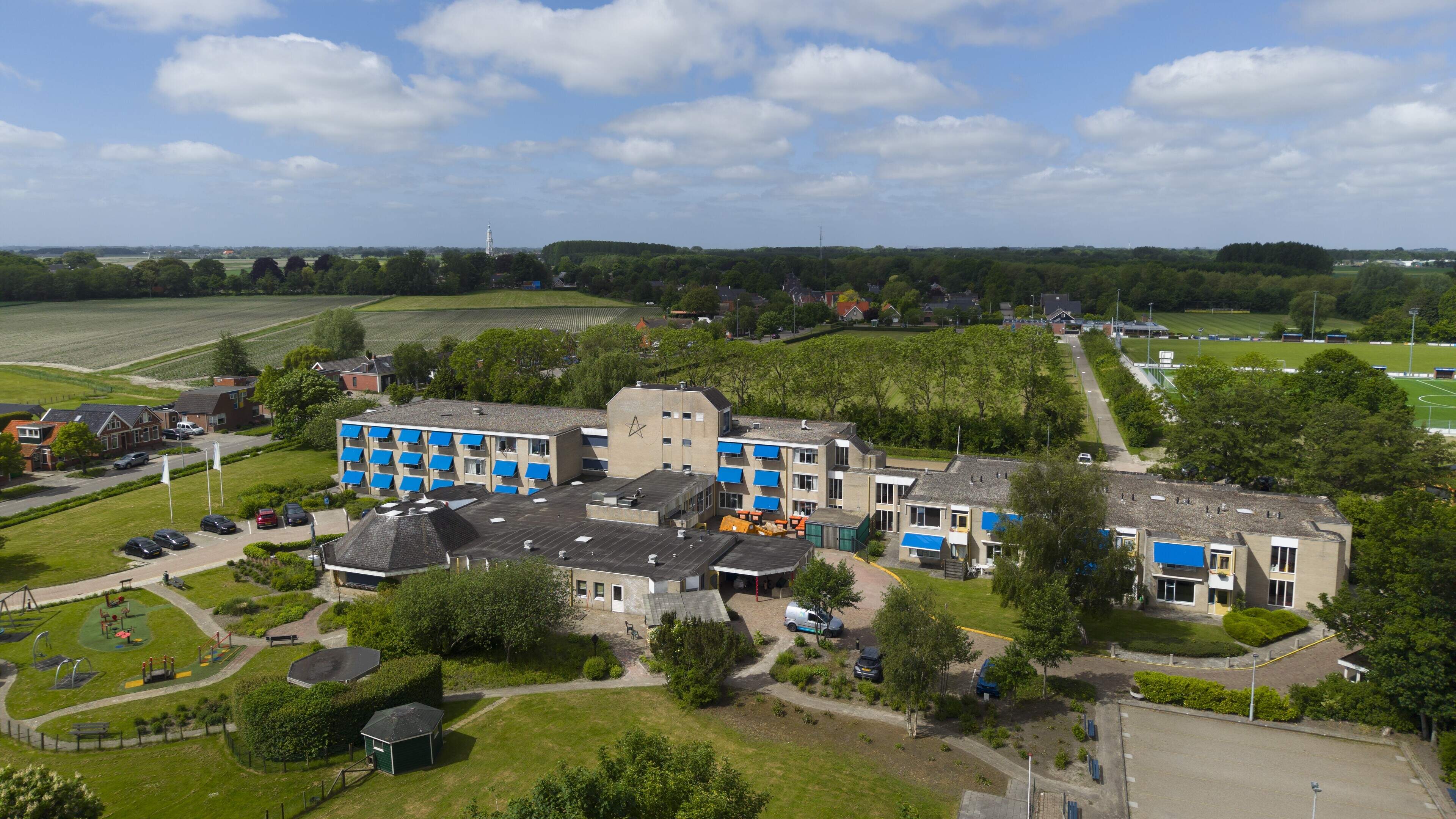 Zorgcentrum Uithuizermeeden is gered: De Mieden wordt toch niet versterkt, maar gesloopt voor nieuwb