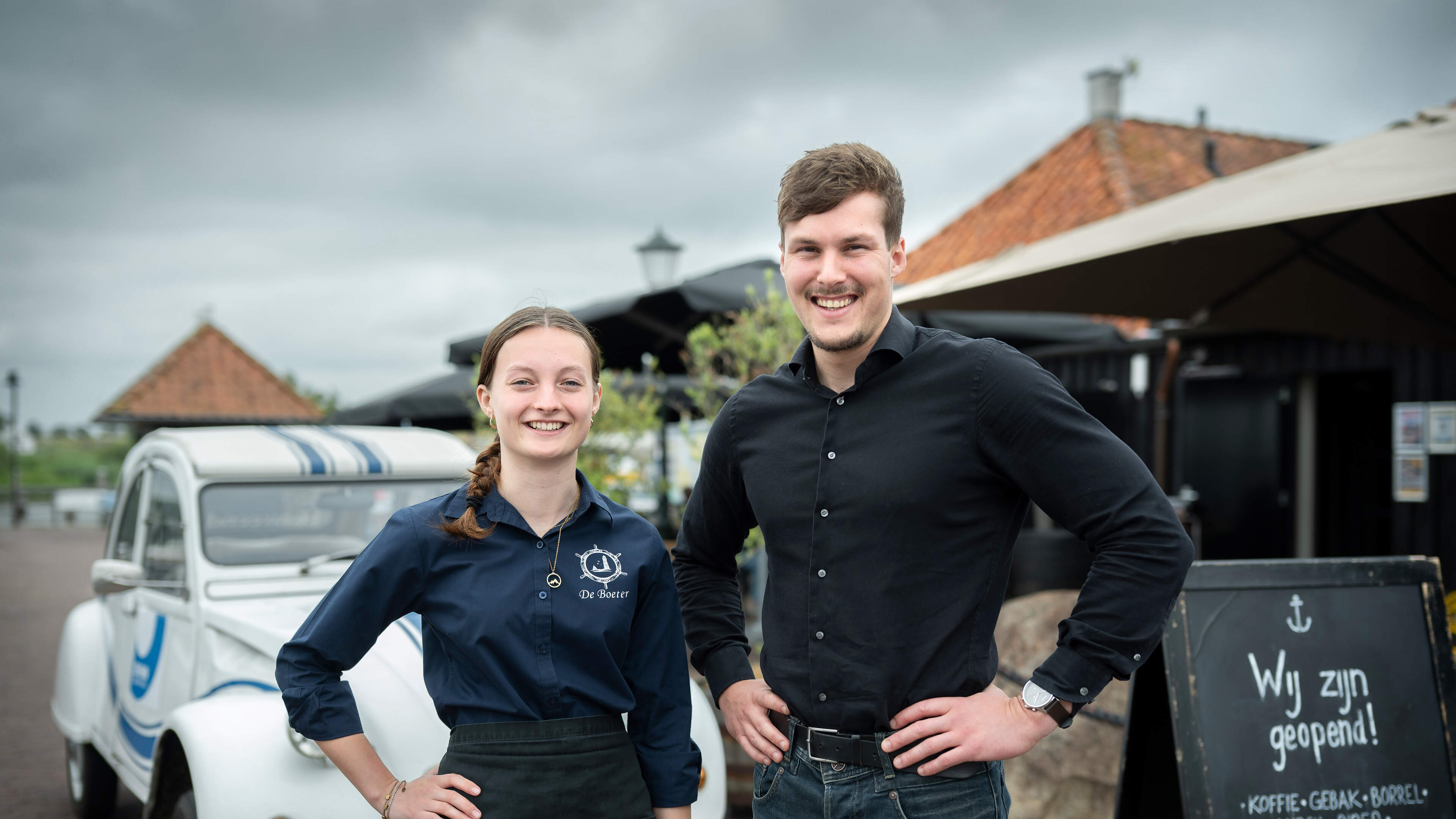 Jonge ondernemers in Zoutkamp: horeca en viskraam succesvol