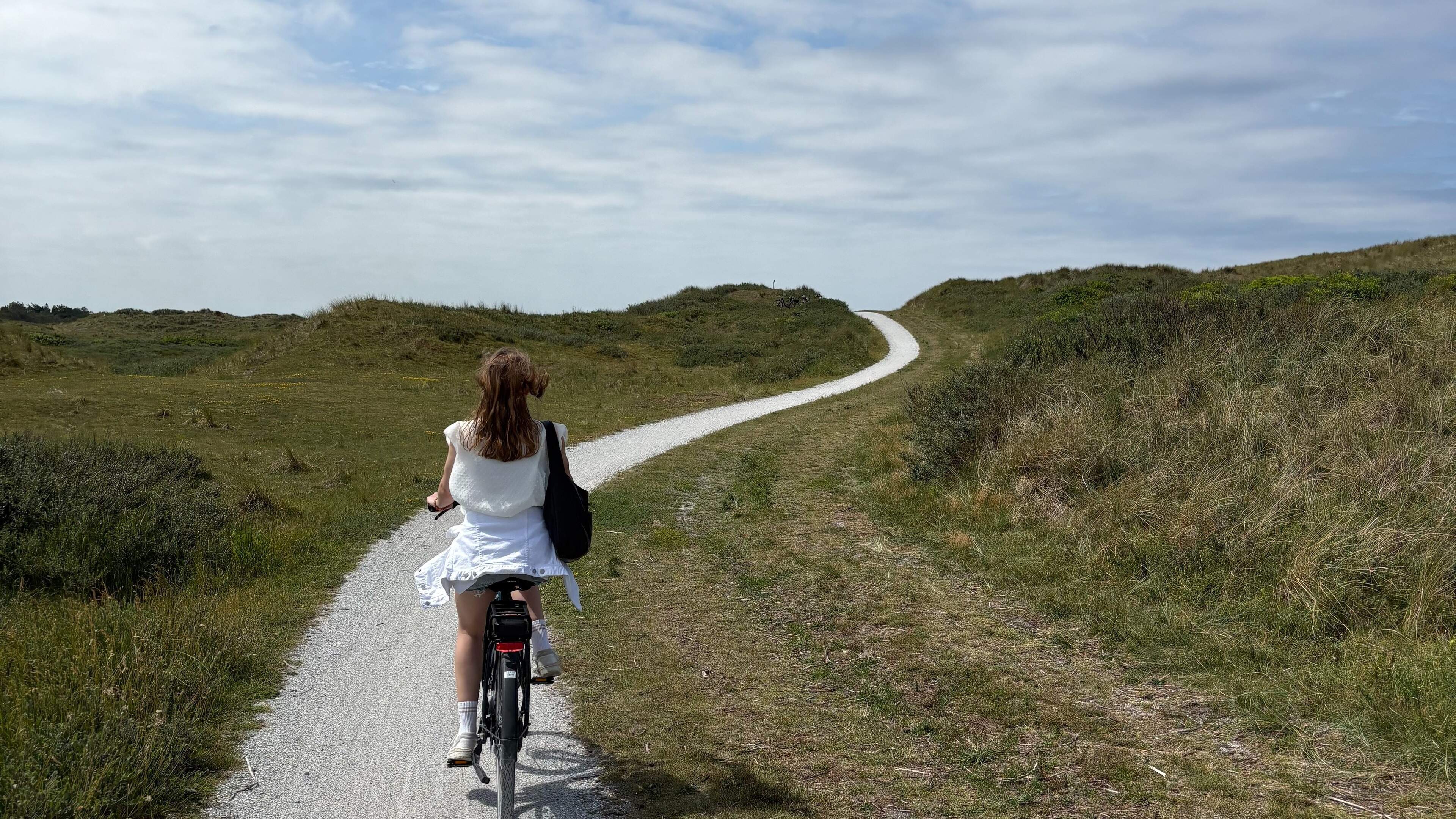 Anniek beleeft het vakantiegevoel van een rondje Vlieland op de fiets | Eropuit in het Noorden