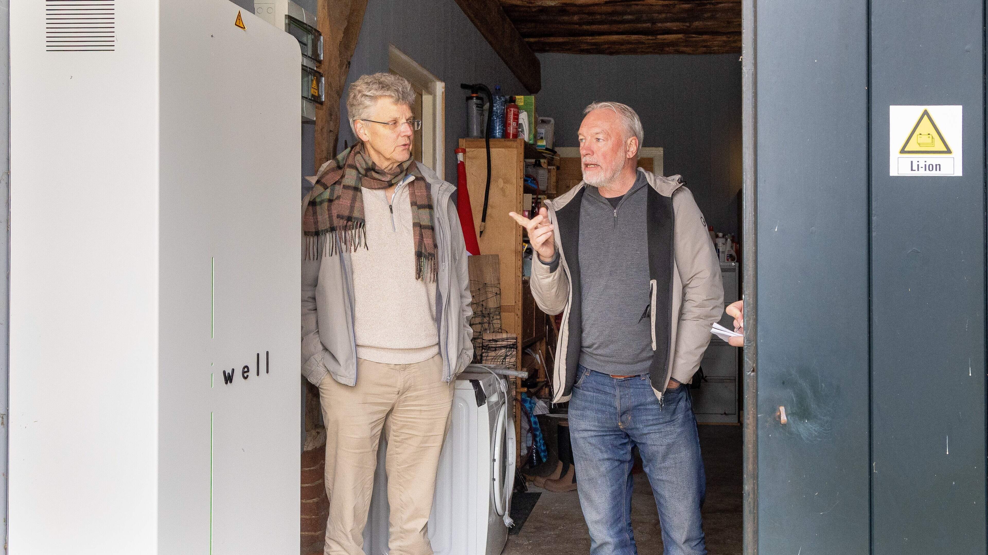 Hoe het kleine Ansen een snelle oplossing heeft voor overvolle stroomnet. ‘Koppelen van thuisbatteri