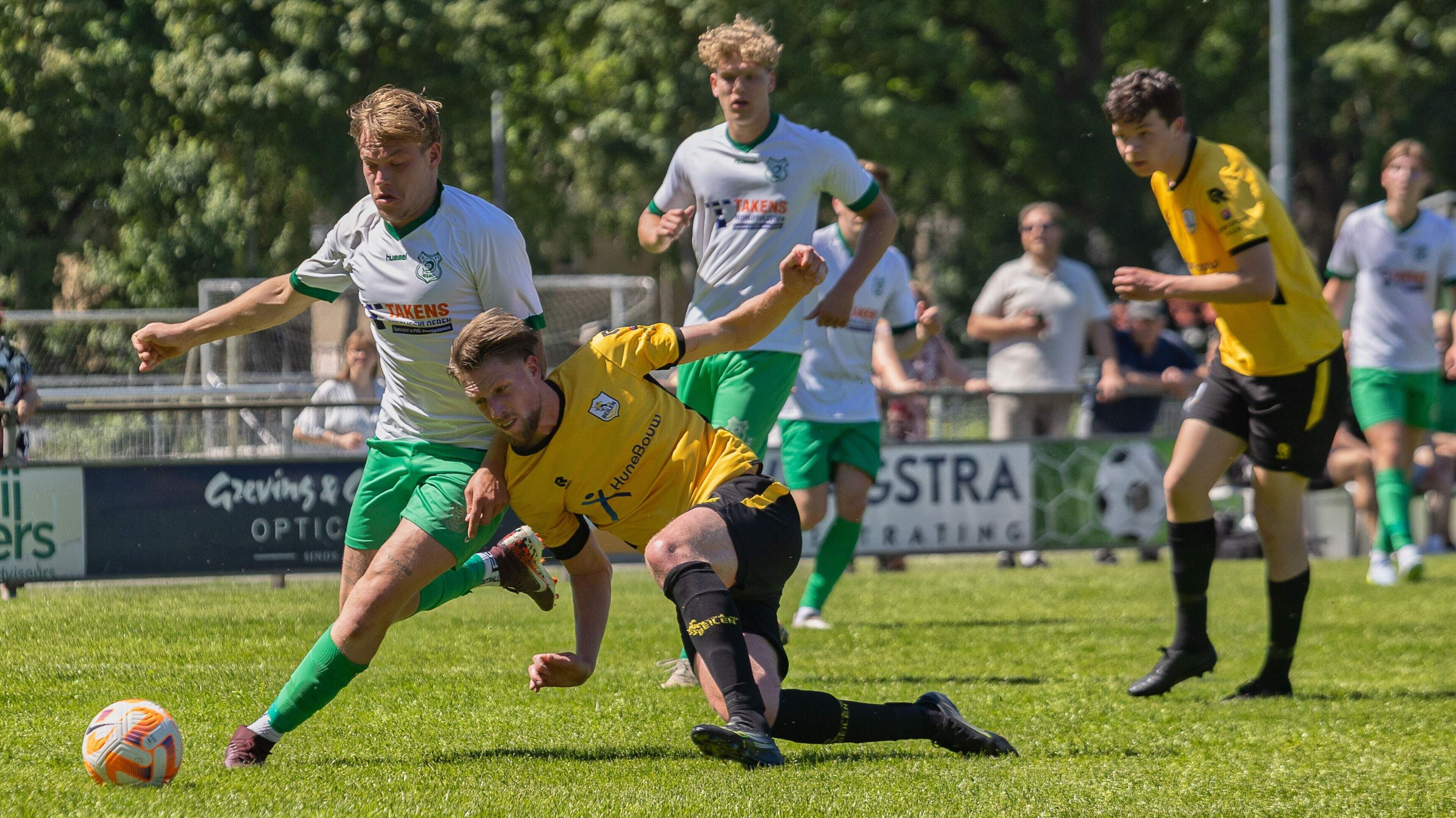 Pesse snijdt zichzelf in de vingers tegen Beilen en loopt nacompetitie mis: ‘De derde klasse is ook 