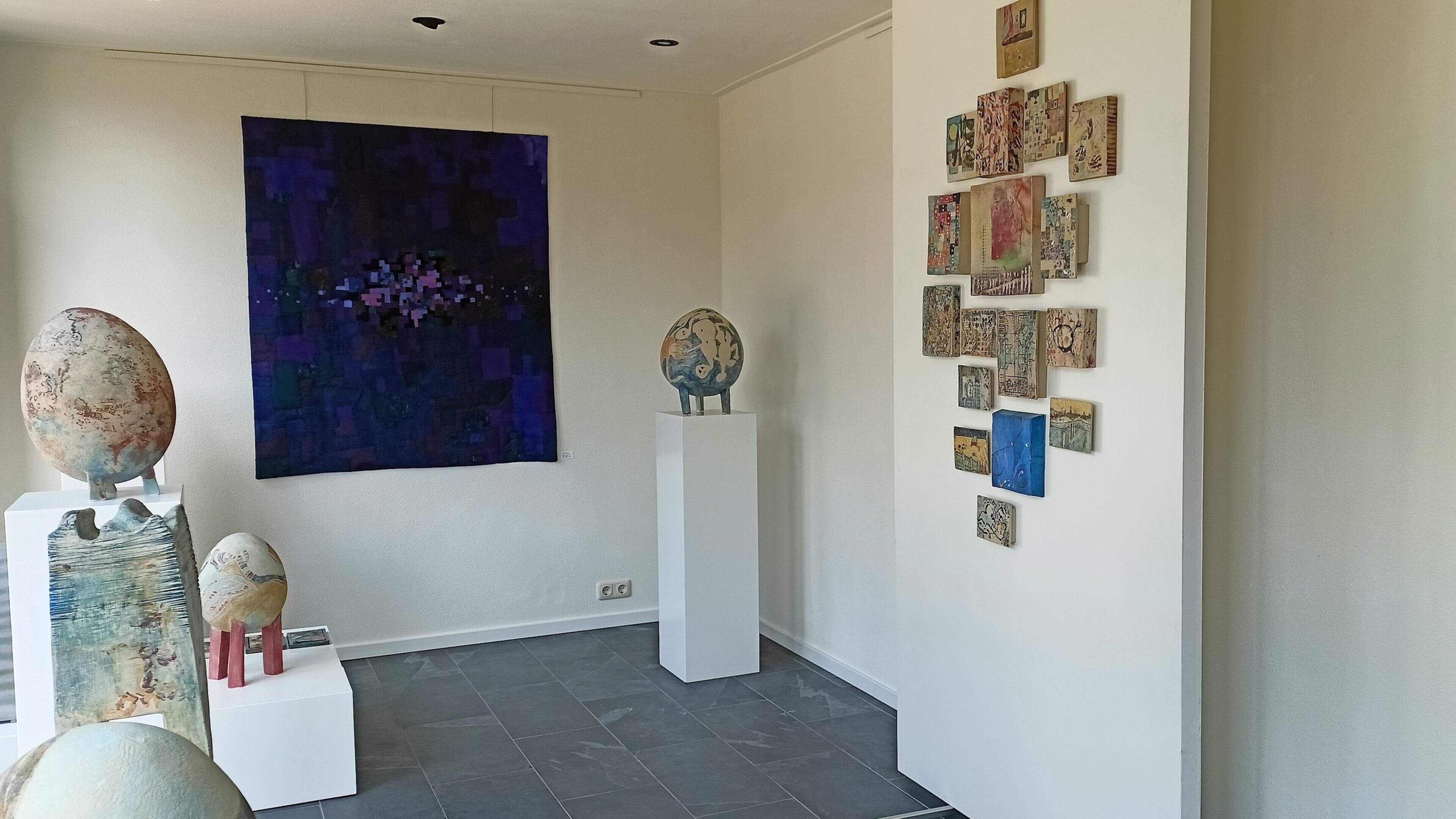 Kunst snuiven tijdens open weekend. Keramist René Kaiser is te gast in Kunstruimte Smilde