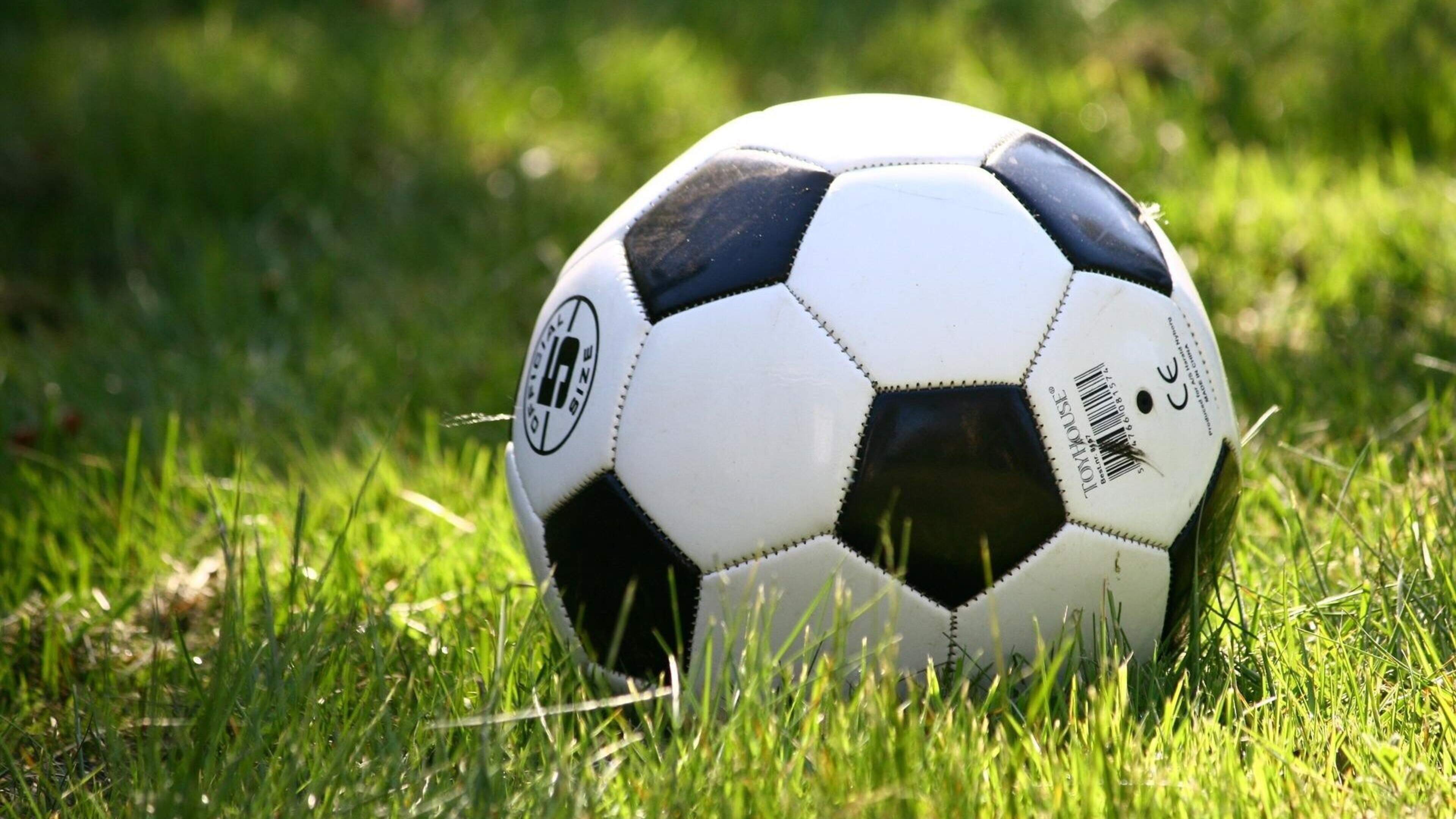 SC Angelslo en vv Emmen stoppen met jeugdvoetbal FC Meerdijk. ‘We hebben er geen profijt meer van’