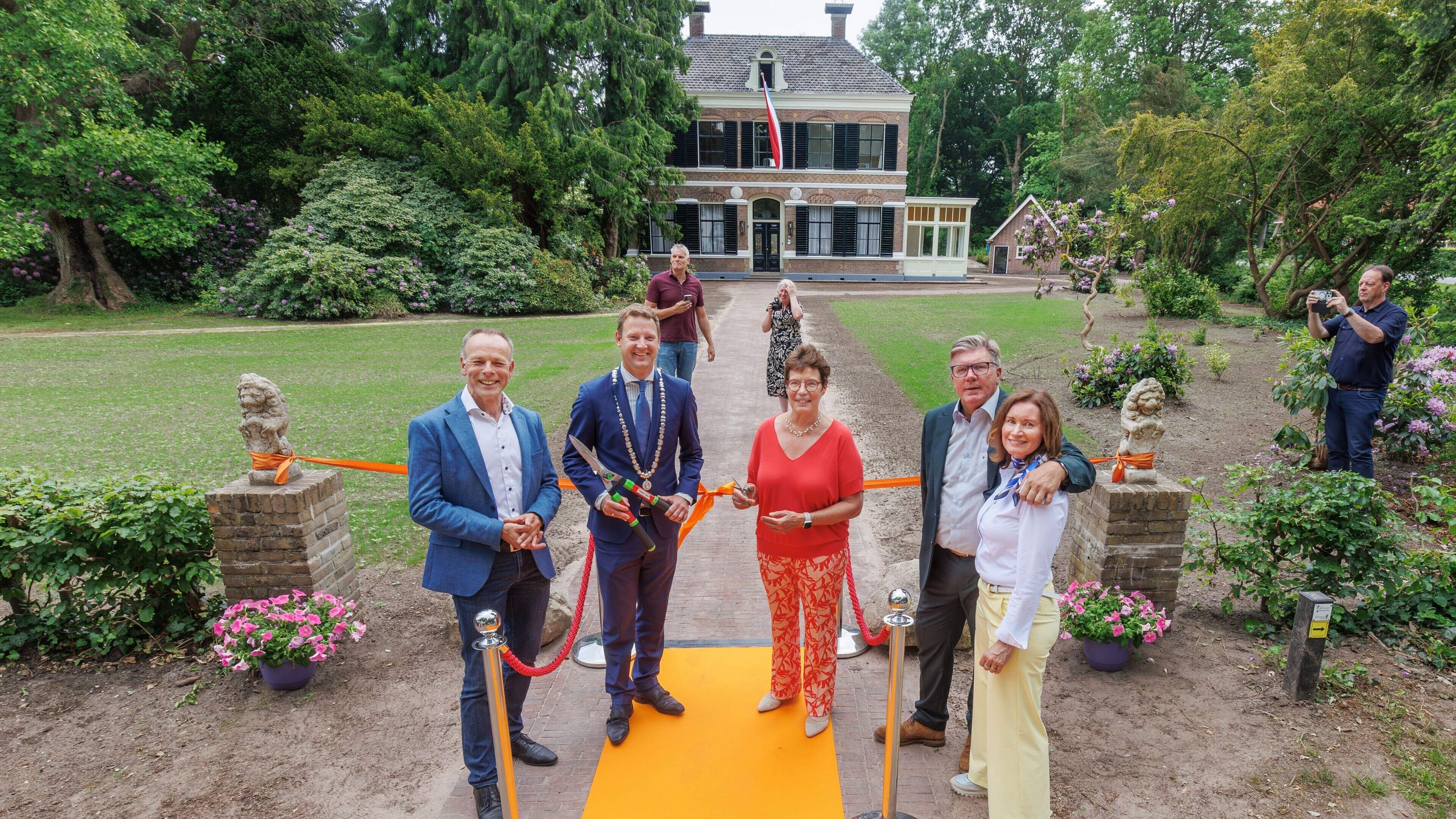 Voormalige tuinbouwschool in Frederiksoord omgetoverd tot hotel. ‘Echt een monsterklus’