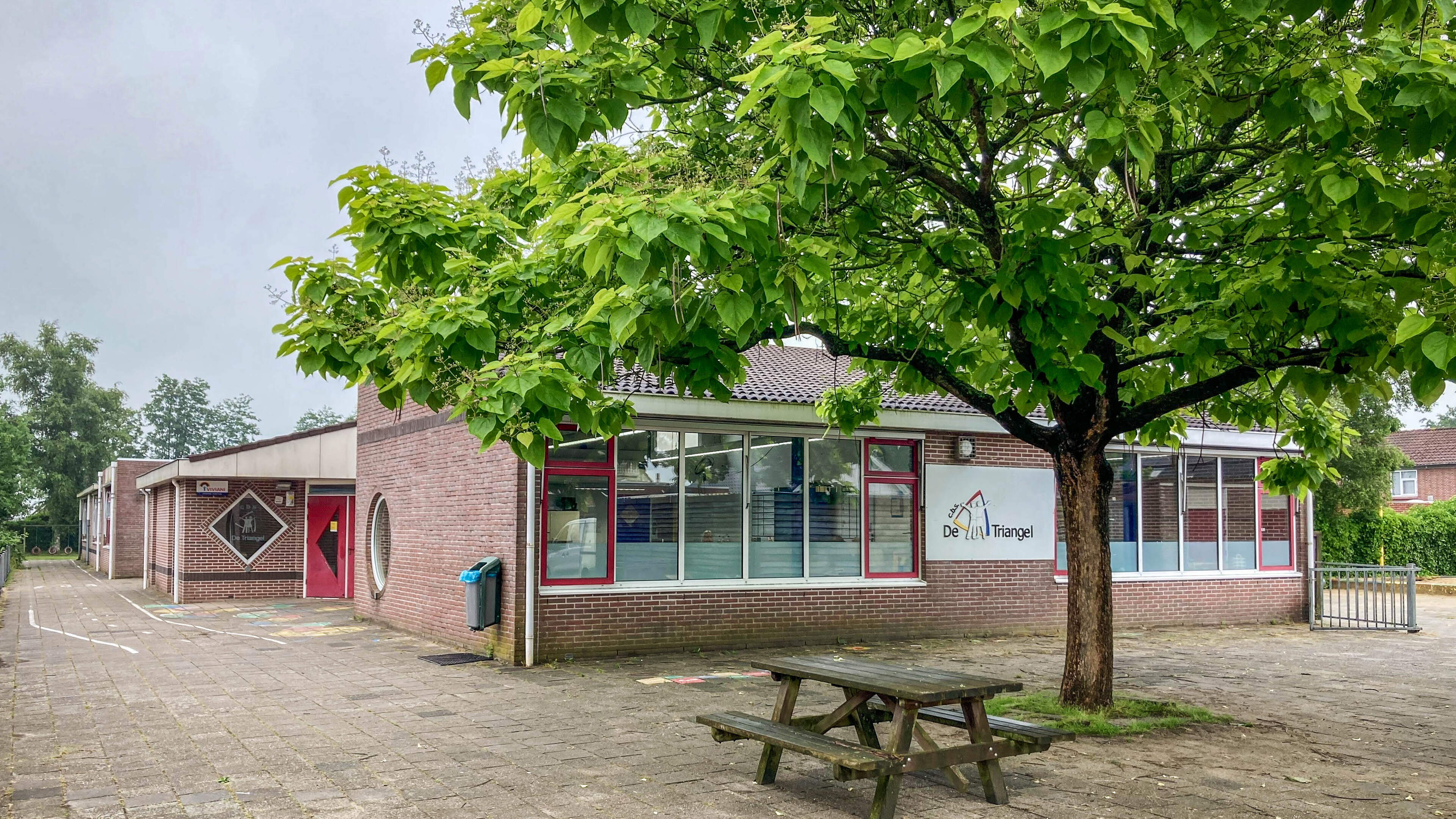 Na jaren weer leerlingen en docenten in pand De Triangel in Emmer-Erfscheidenveen