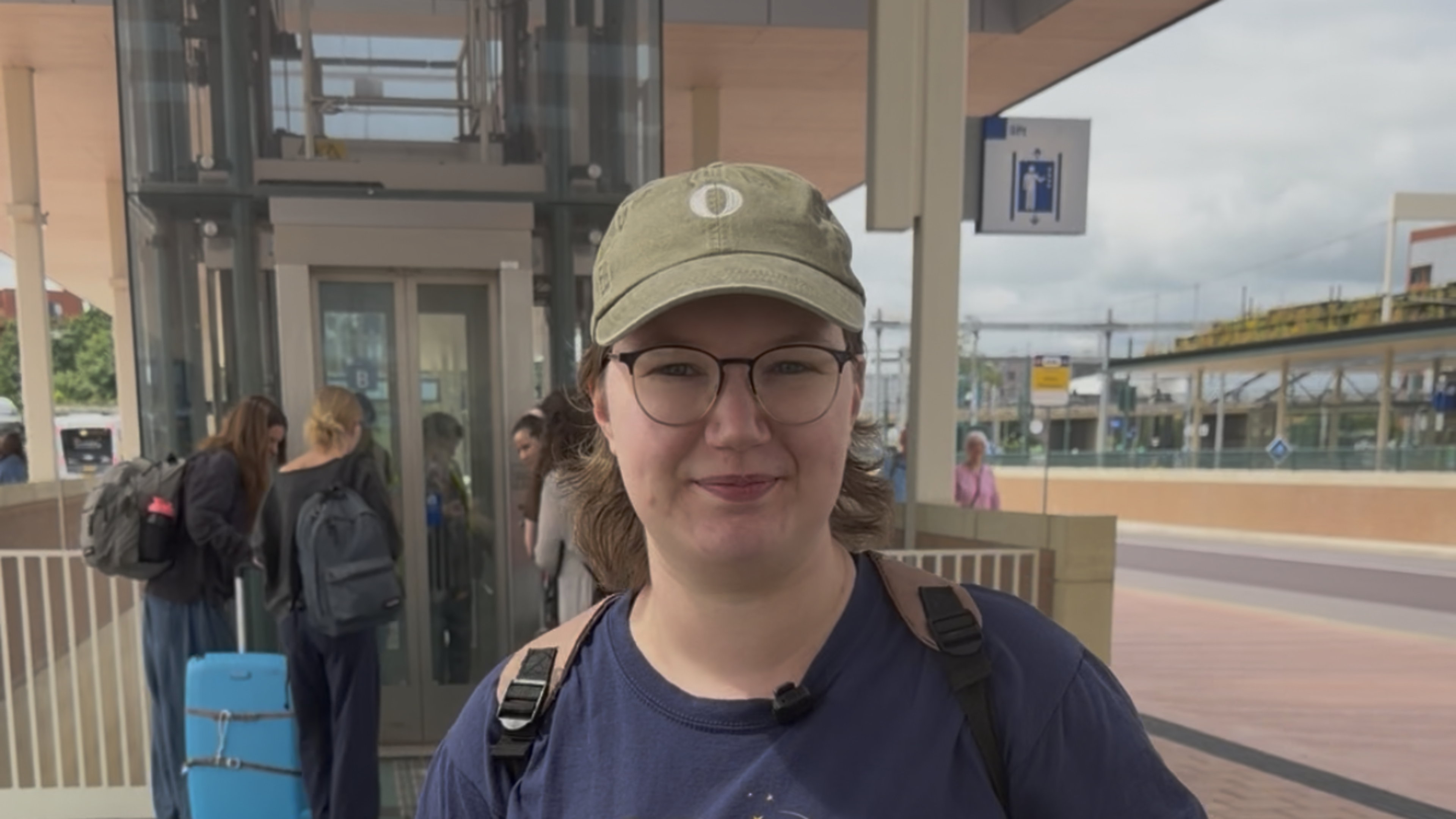 Nieuw busstation in Groningen nog niet toegankelijk genoeg: ’Als je toch een nieuw station bouwt, ku