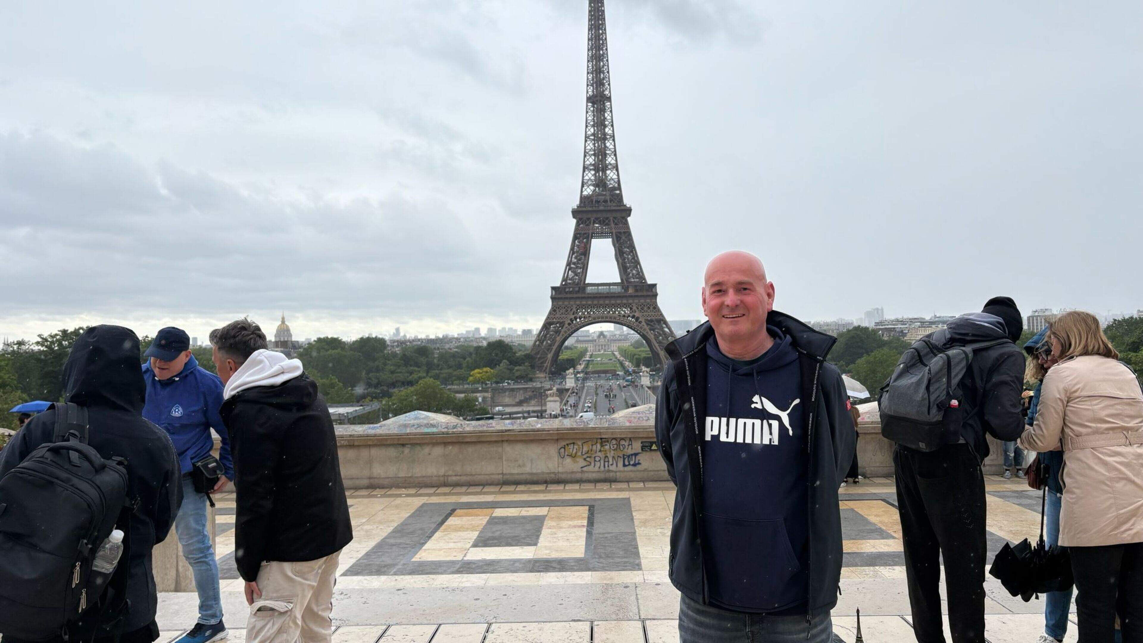 Op de bonnefooi naar Parijs voor het debuut van Max Houkes op Roland Garros. ‘Allez Mahaaaaax!’
