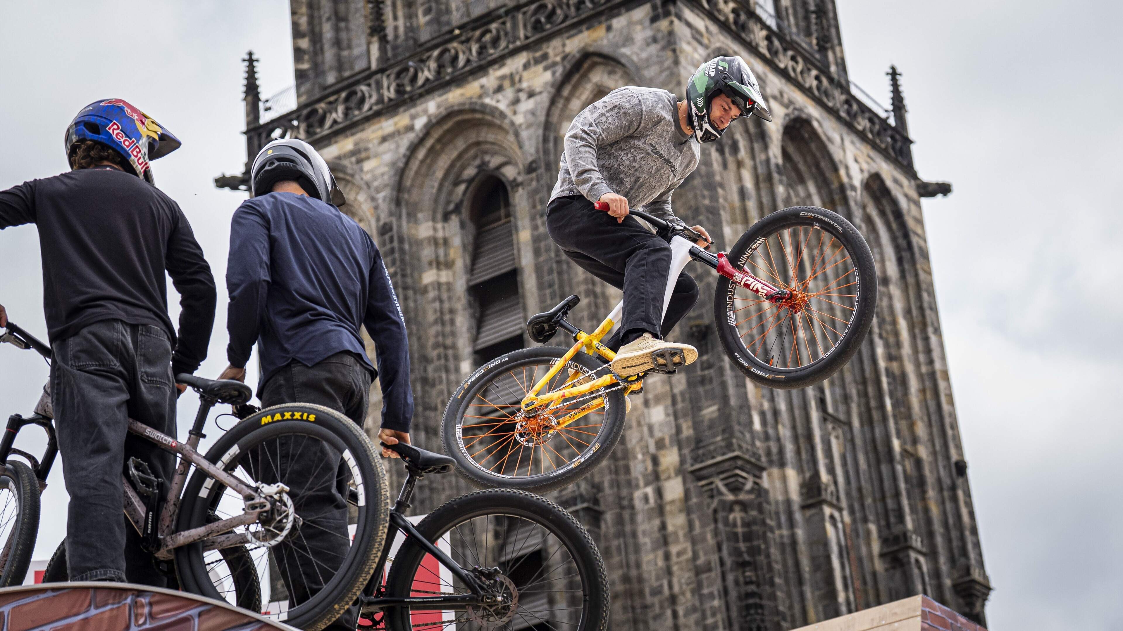 Ga je naar de Red Bull District Ride in Groningen? Hier moet je rekening mee houden