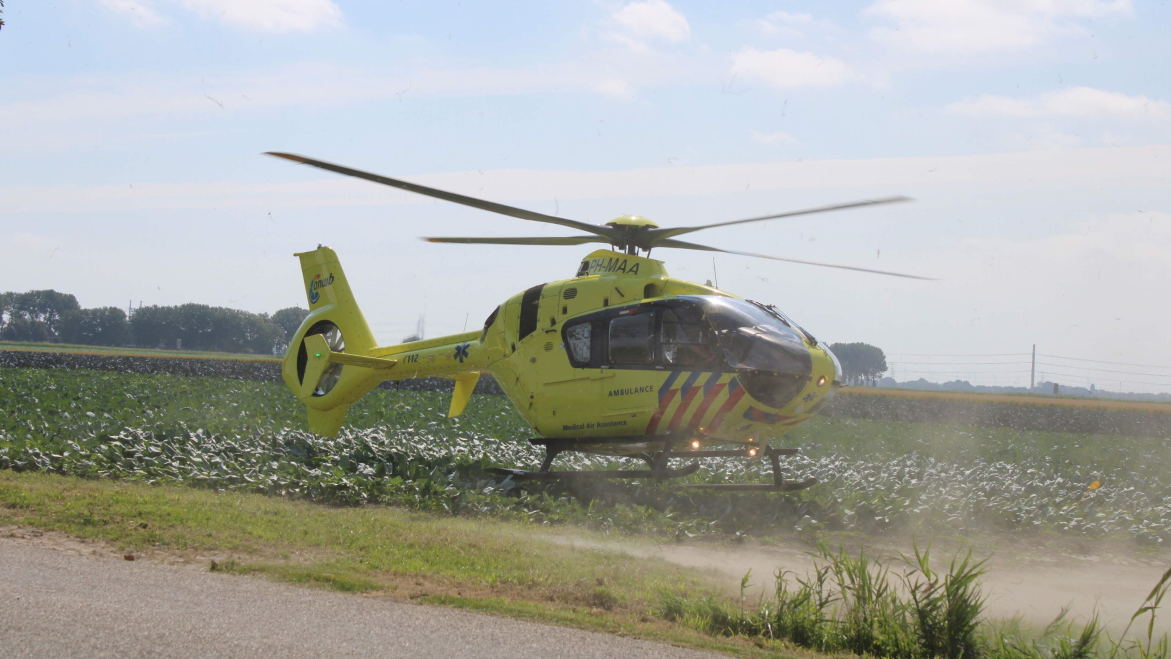 Ernstig ongeval met gekantelde heftruck in Oosternieland, inbreker opgepakt in Winschoten