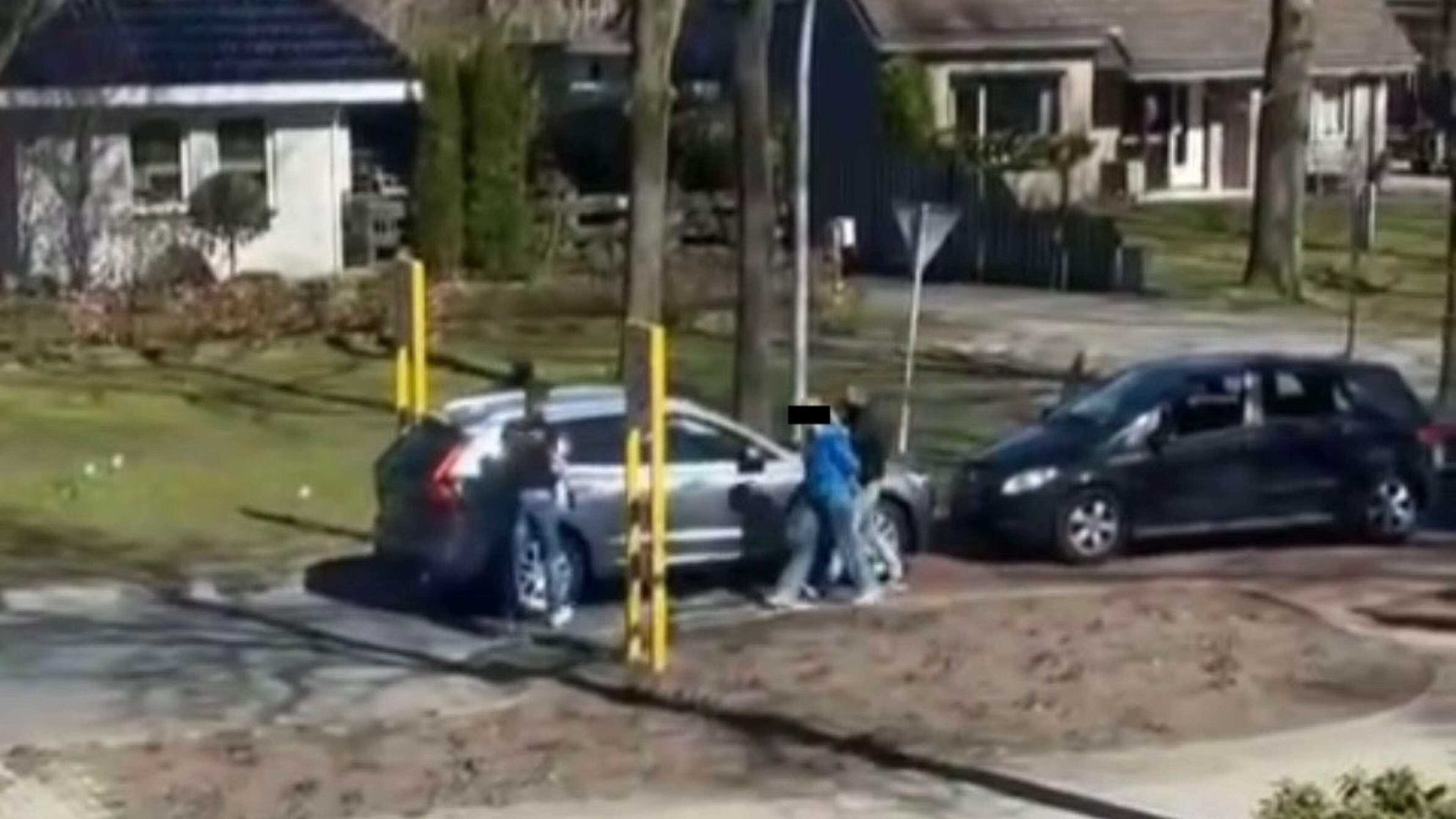 Verdachte vrouw (50) in Kofferbakmoord midden in Nieuw-Dordrecht klemgereden en gearresteerd