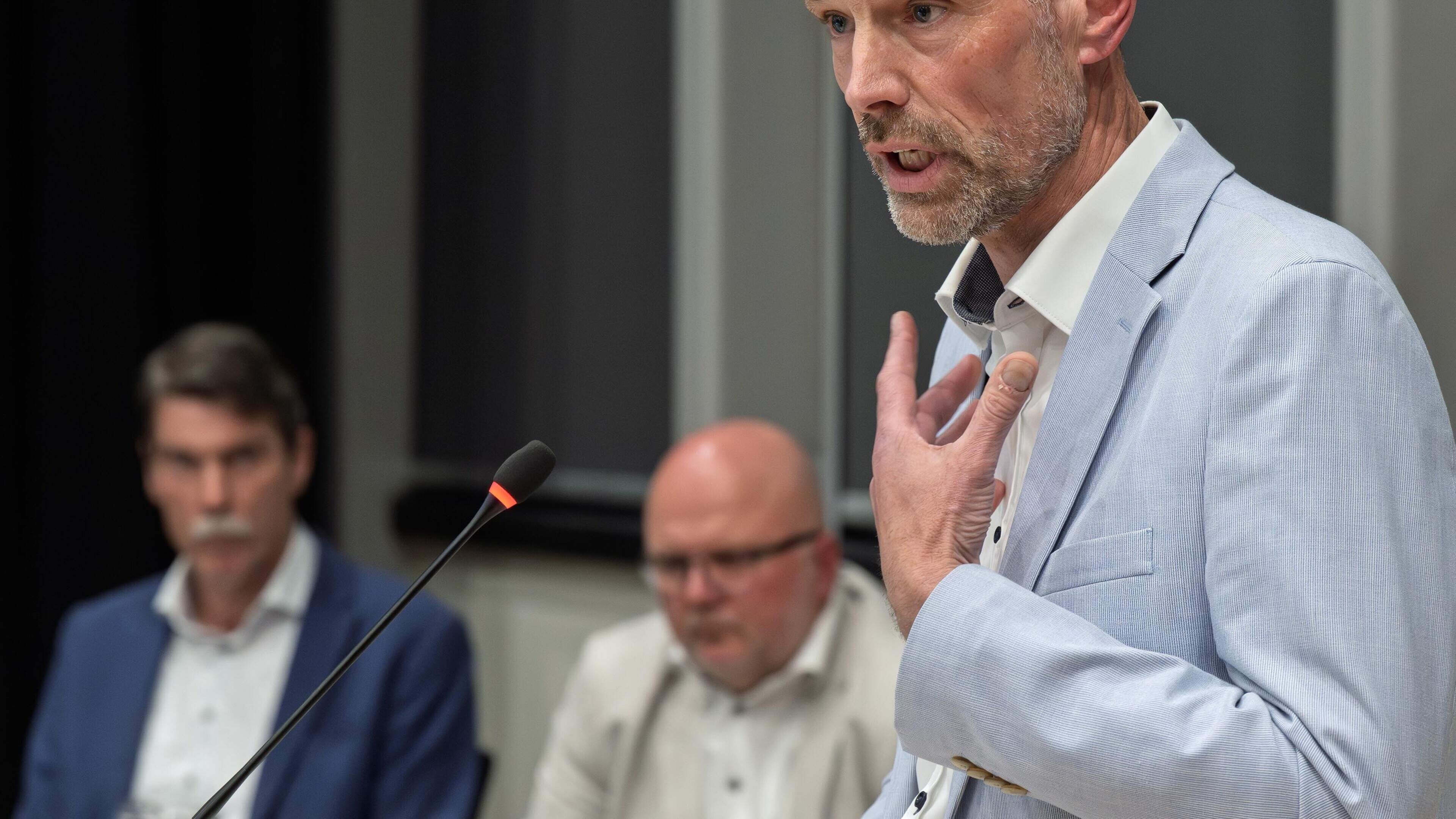 Erik Holties ging als wethouder zijn boekje te buiten in zaak rond ‘t Hunebed in Sleen. Burgemeester