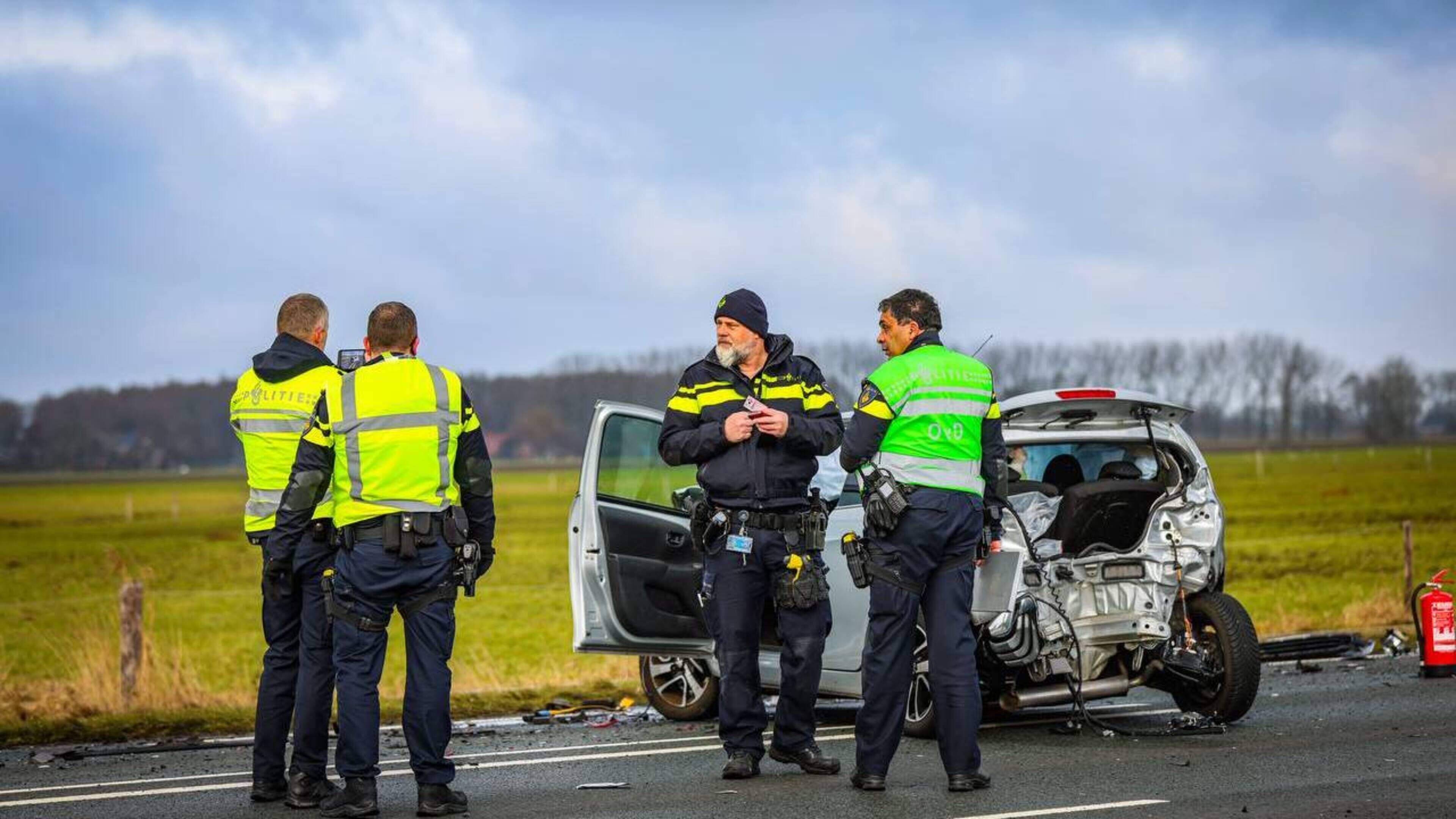 Meerdere gewonden bij ernstig ongeval op de N355 bij Aduard. Weg weer vrij