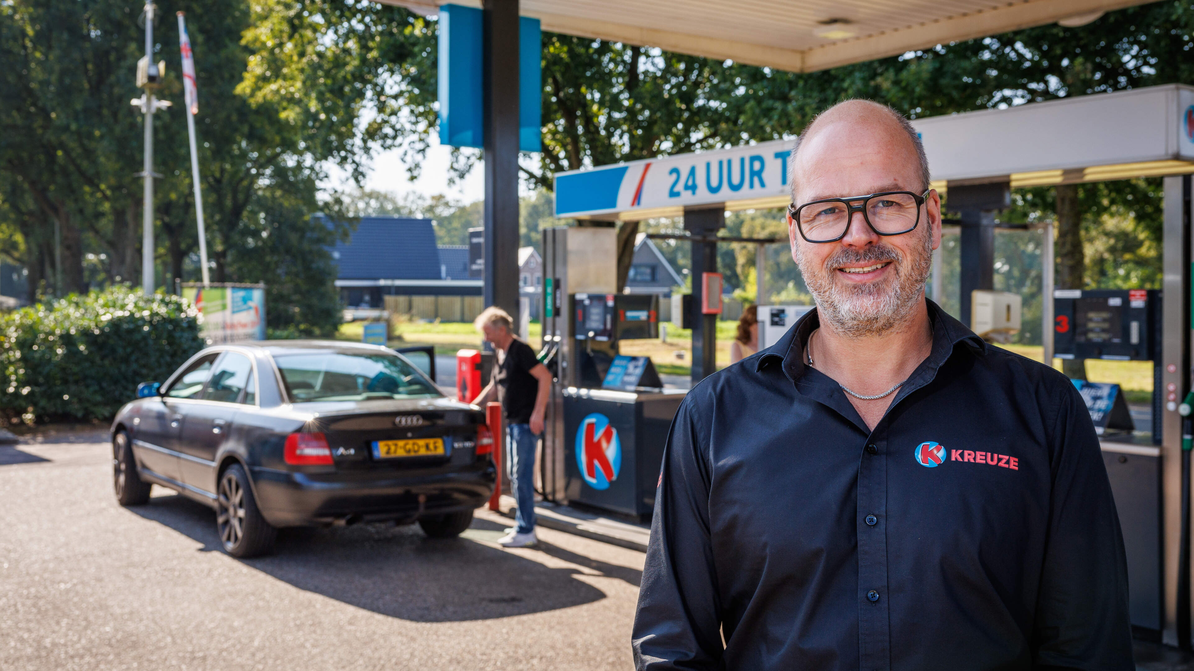 Benzine van tankstation Kreuze in Frederiksoord goedkoopste van Nederland. Hoe kan dat? 'Alles in ei