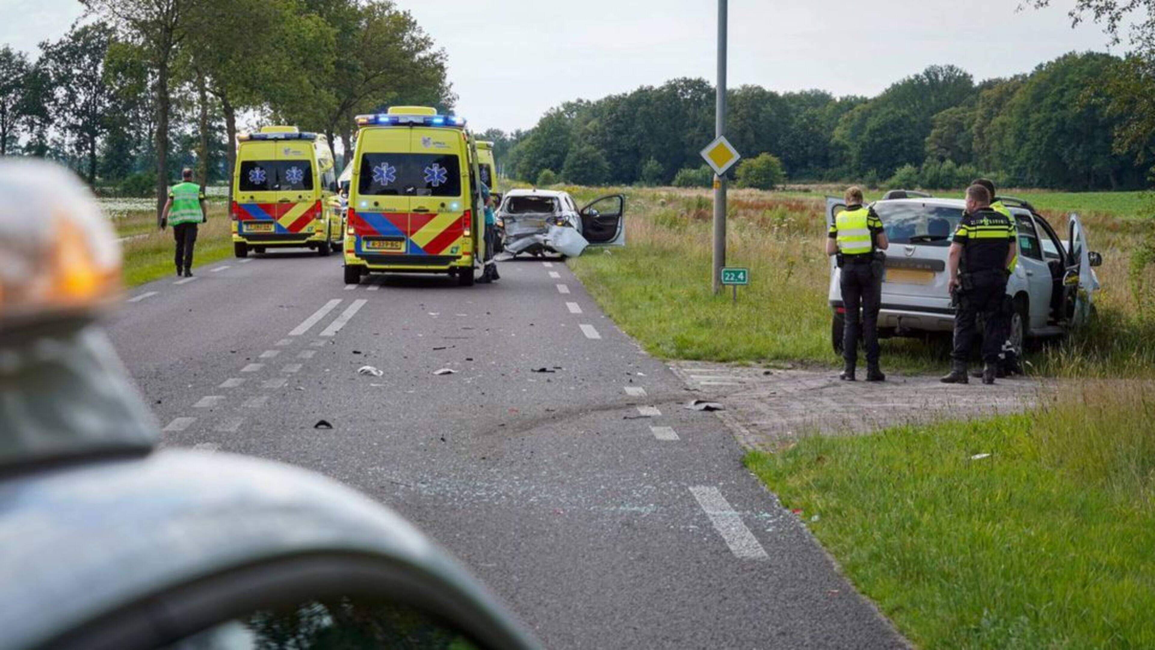 Automobilist (60) uit Zeegse schuldig aan fors ongeval. 'Zij zag stilstaande auto jong gezin niet om