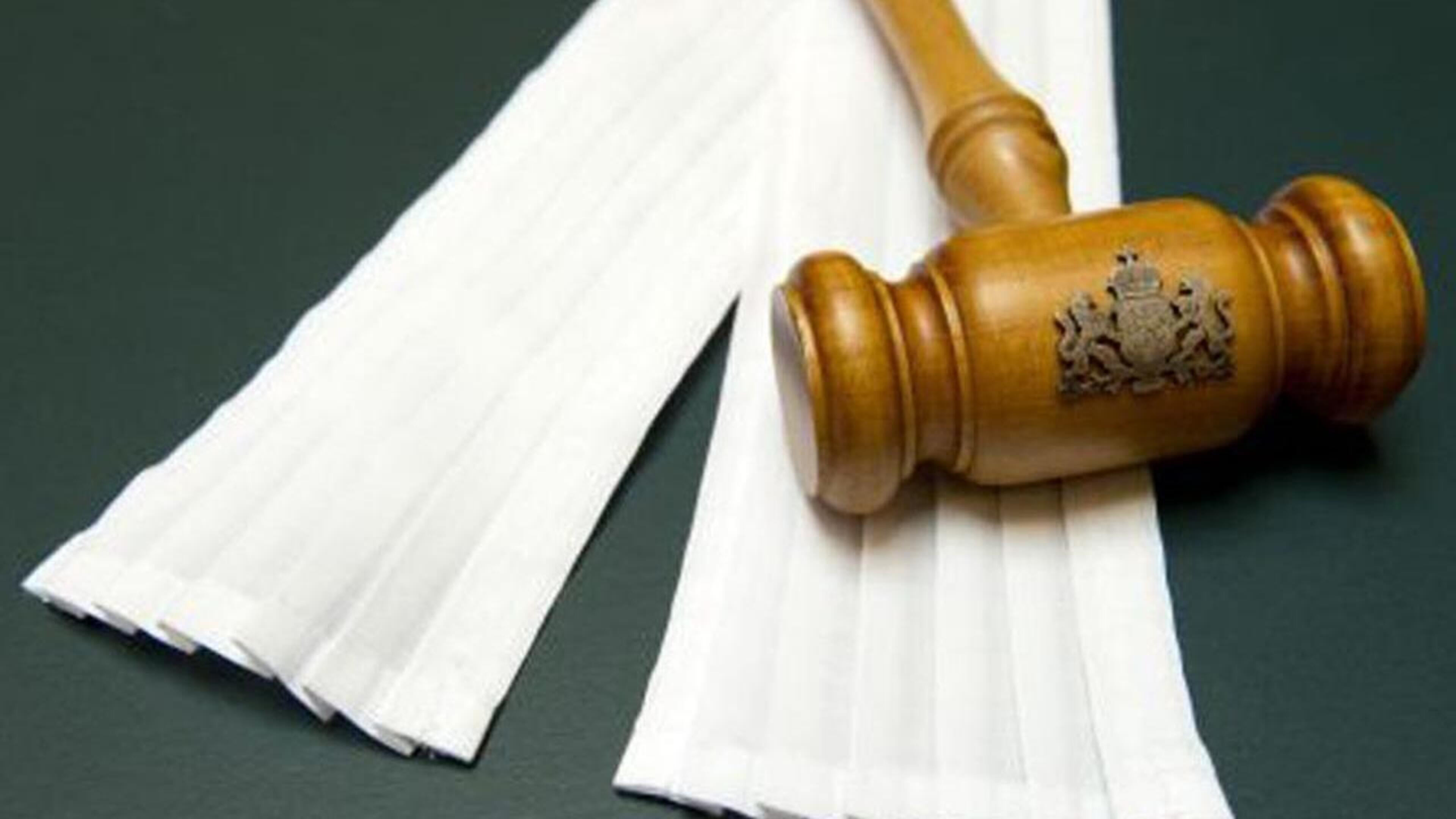 Echtpaar uit Minnertsga plukt dementerende vrouw kaal