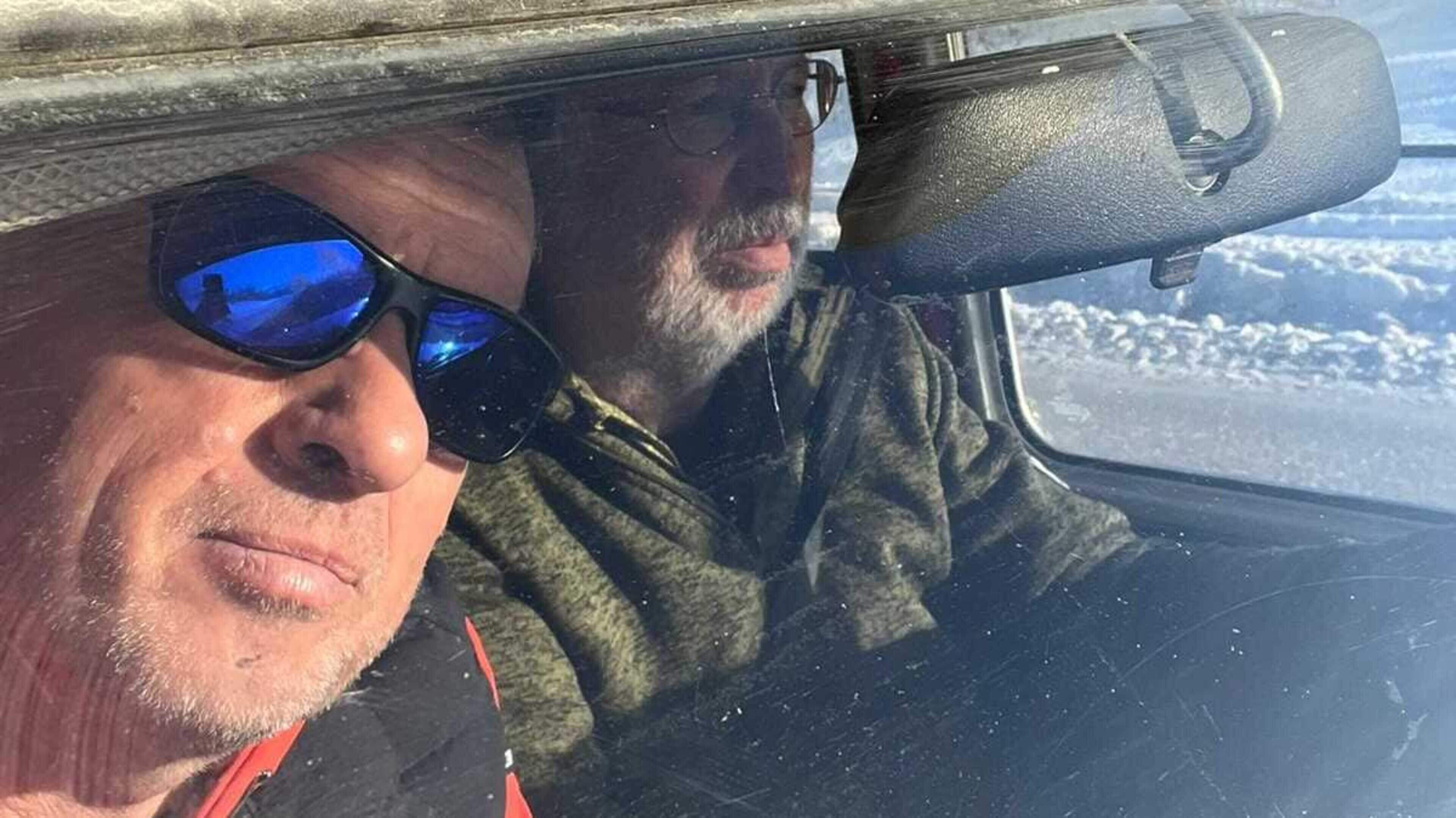Pim (70) uit Diever reed een 2CV naar de Noordkaap. ’Bij -38 °C had ie het even moeilijk’