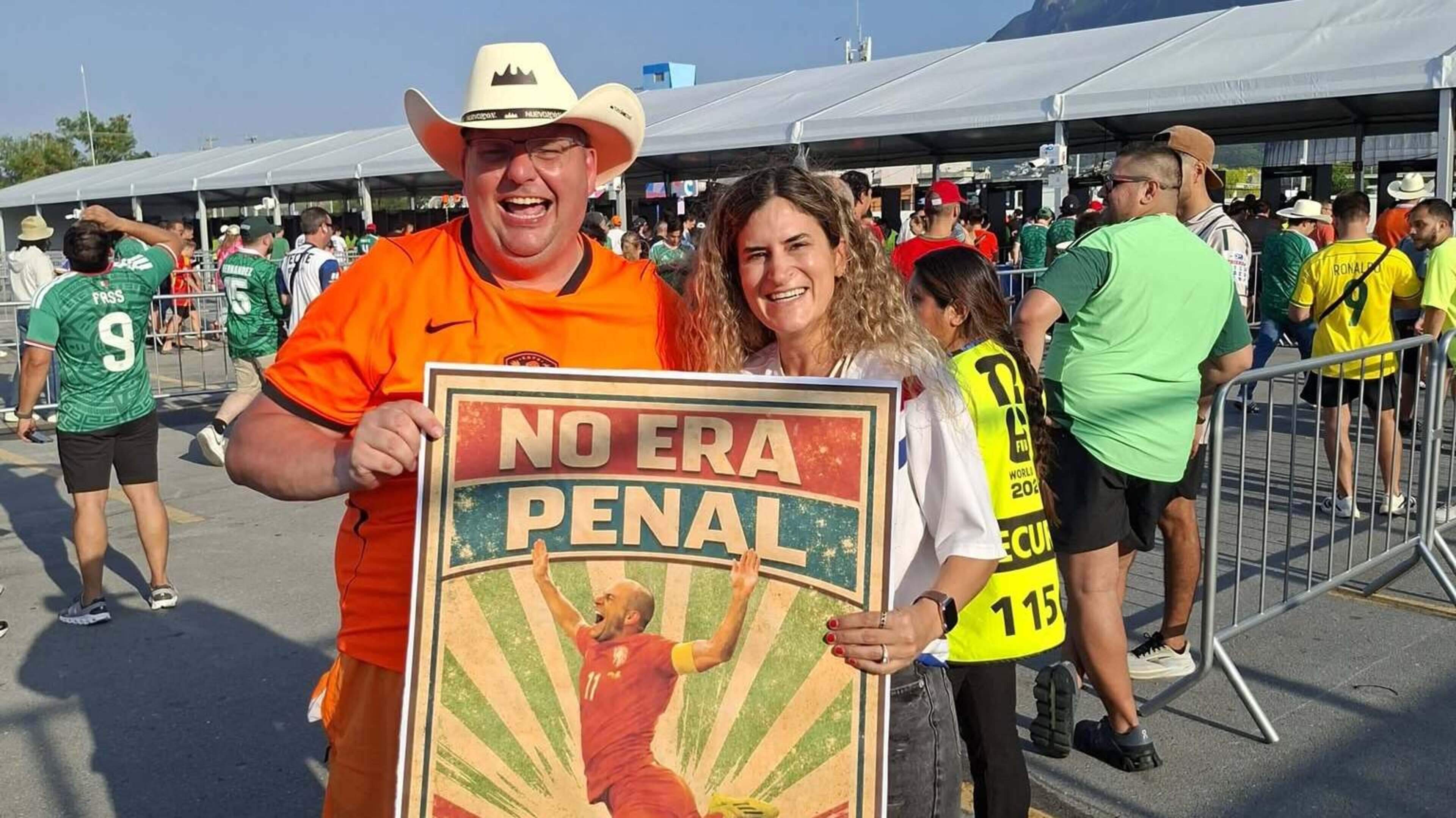 Oranjefan en WK-ganger Marcel (46) is terug in Haren: ’Ik gaf een vrij geniaal interview’